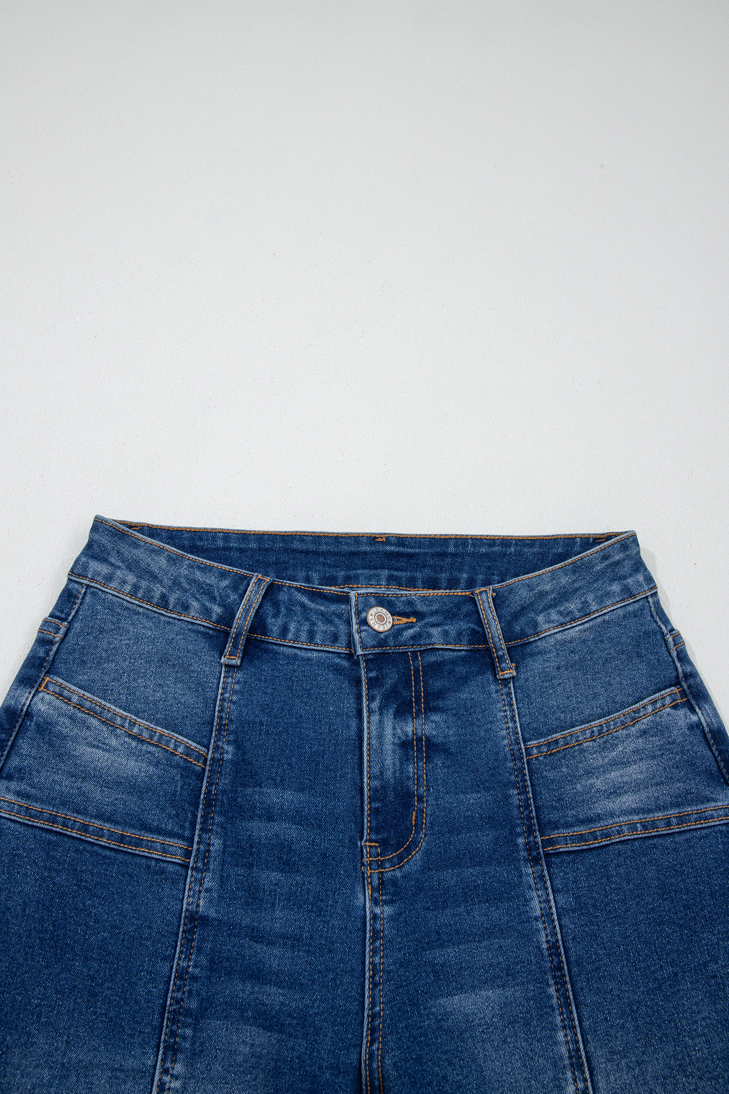 Jean Celeste Tailored Con Costura Detalle Relajado - Image 6