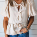 Blusa Blanco Con Volados Manga Abullonada