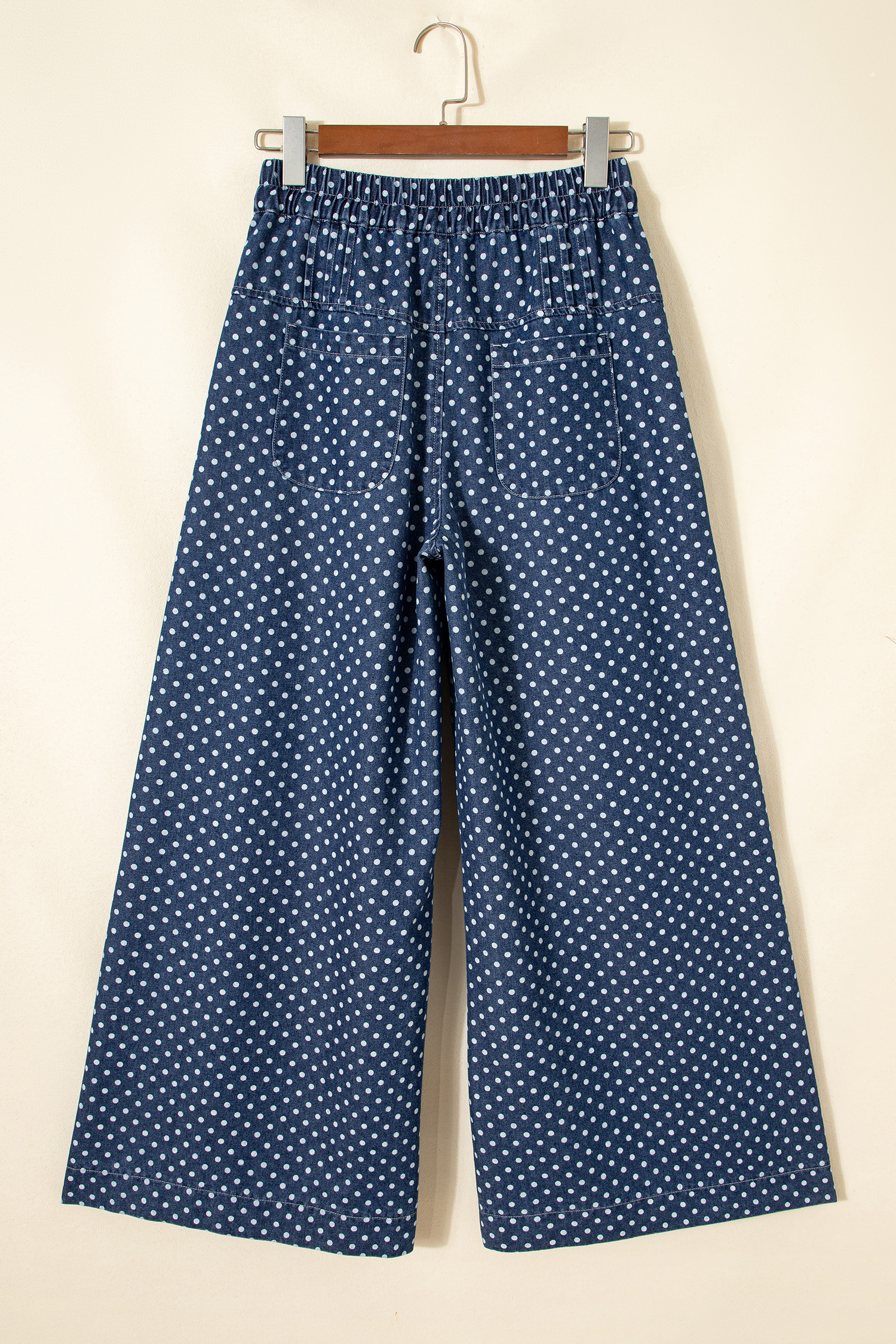 Jean Celeste Lunares Estampado Botón Plisado Detalle Pierna - Image 4