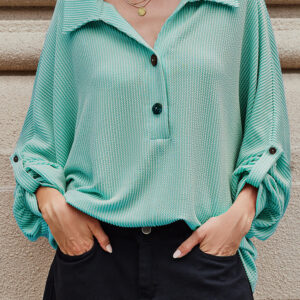 Top Azul Claro Acanalado Oversize Con Cuello