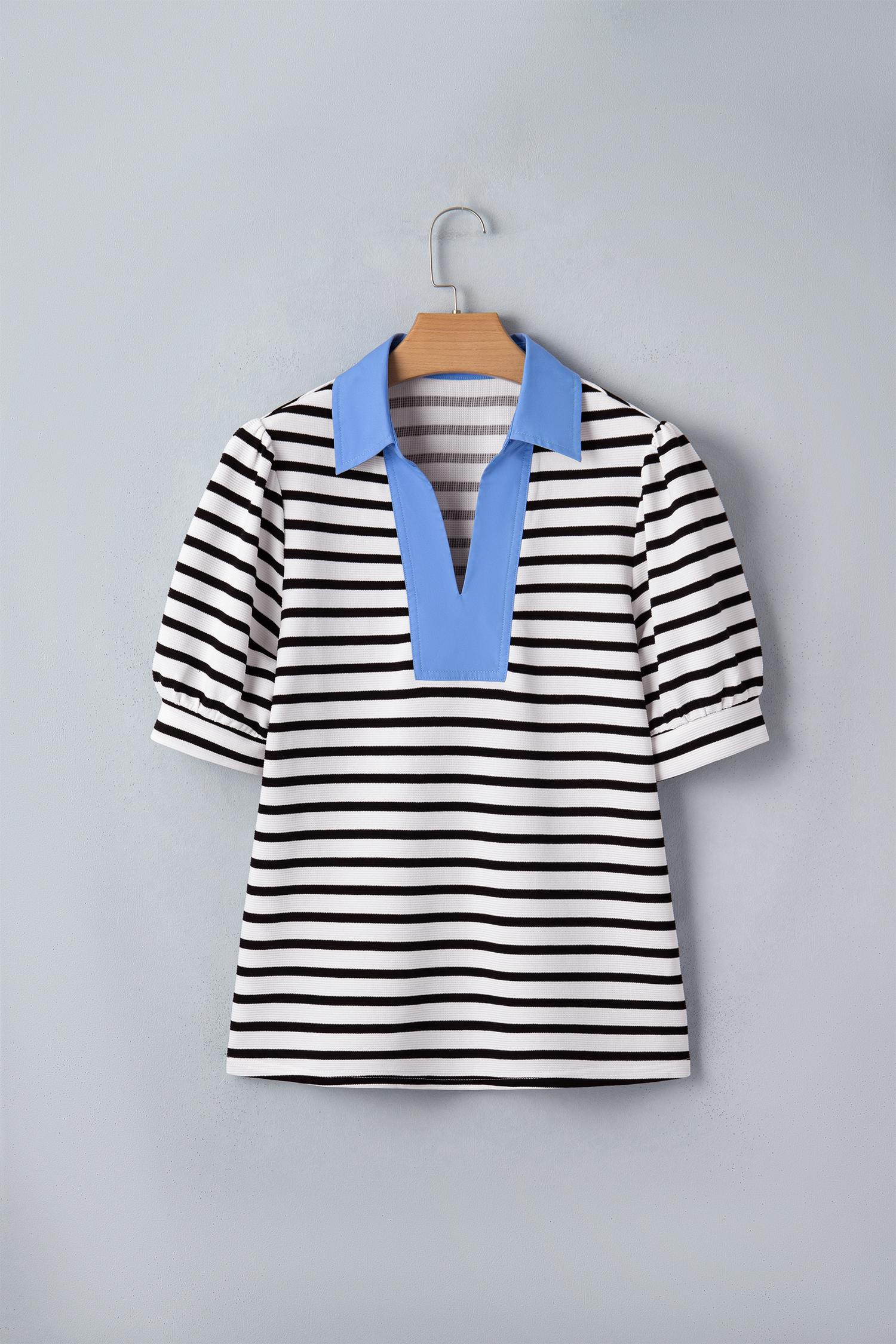 Blusa Negro a Rayas Combinado Manga Abullonada Con Cuello - Image 3