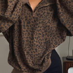 Buzo Marrón Estampado Leopardo Con Cierre