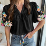 Blusa Negro Floral Manga Abullonada Escote con Abertura