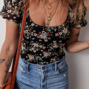 Body Negro Floral Escote U