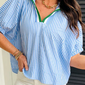 Blusa Azul Celeste A Rayas Escote con Abertura
