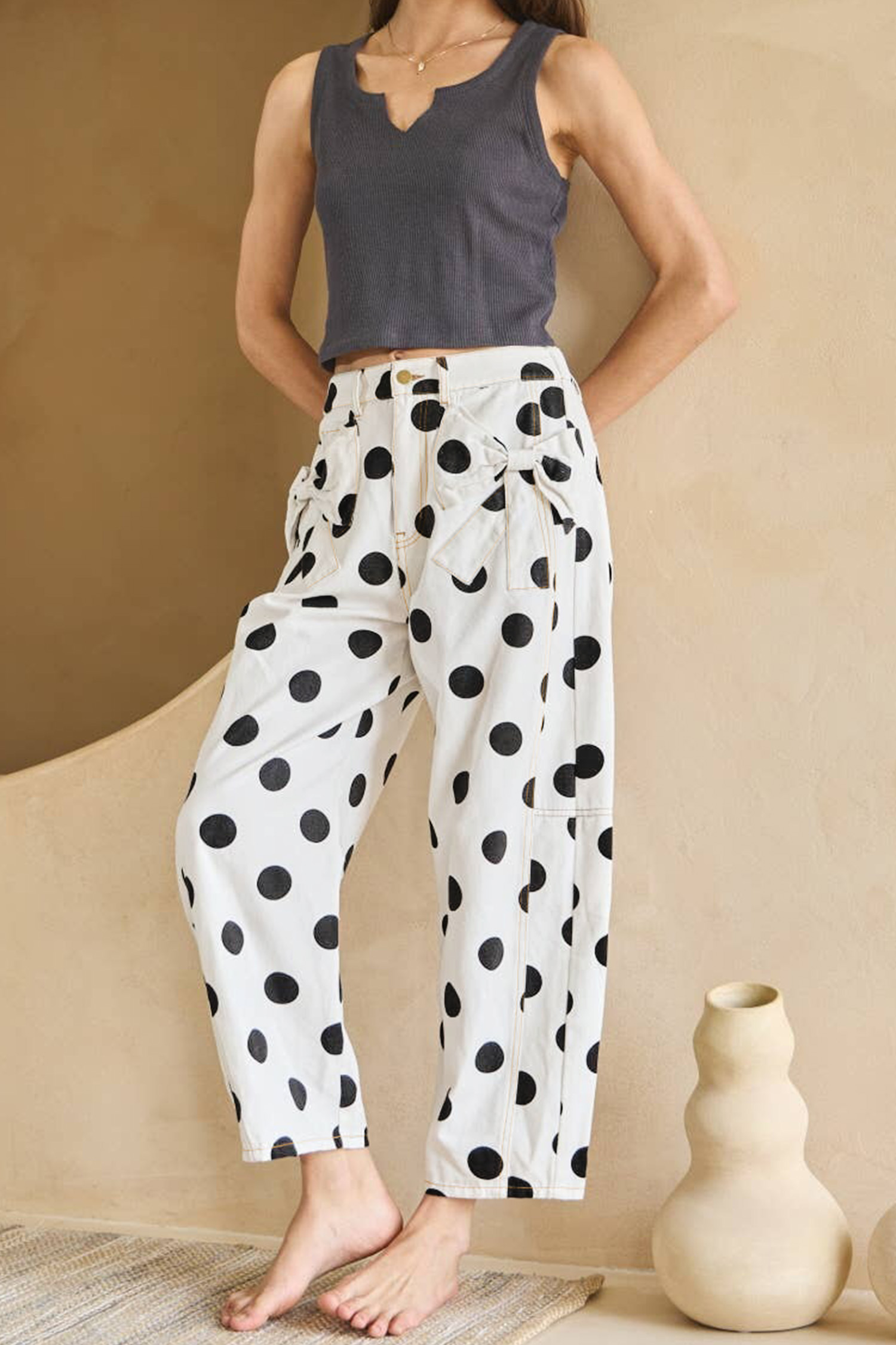 Jean Blanco Lunares Estampado Moño Detalle Con Bolsillos - Image 4