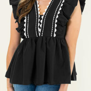 Blusa Negro Con Volados Escote V