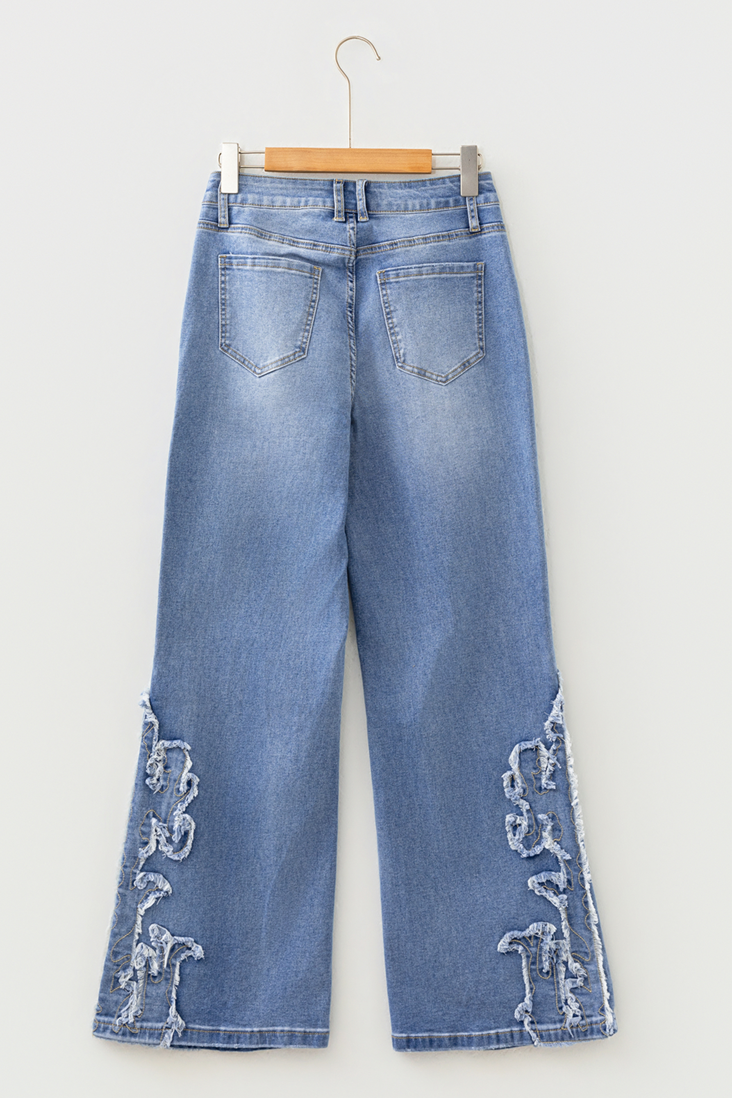 Jean Ashleigh Azul Bordado Estilo Western Estampado Pierna - Image 5