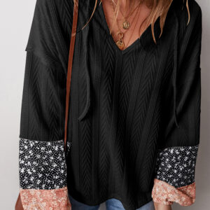 Blusa Negro Floral Escote V