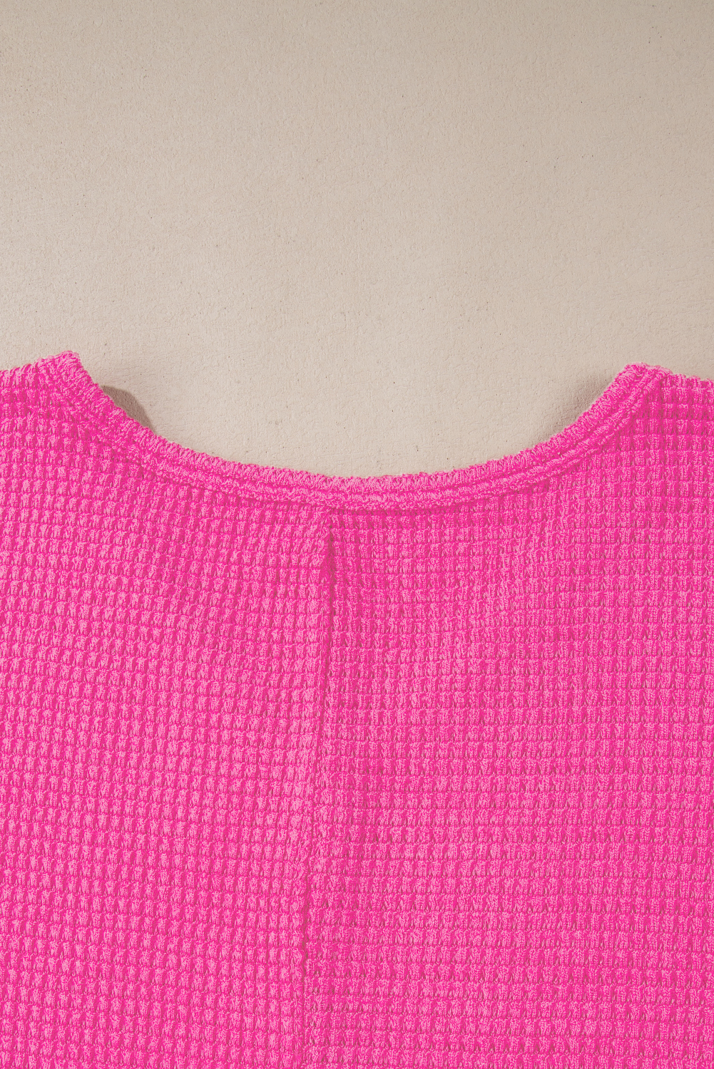 Top Rojo Rosado Tejido Waffle Suelto Escote V - Image 6