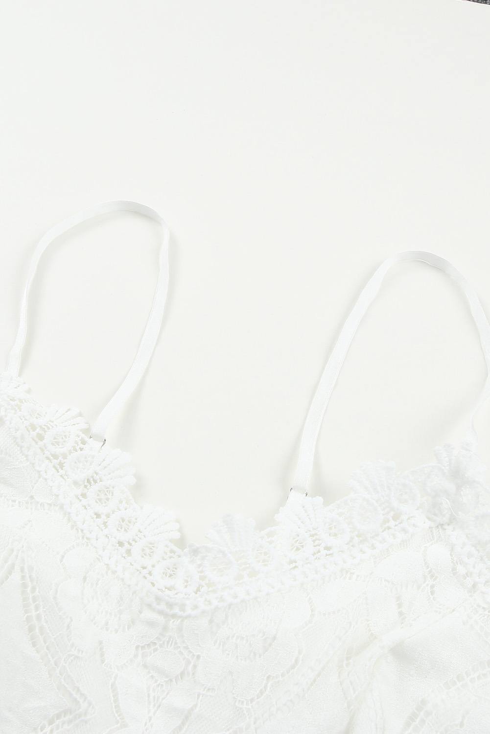 Top Corto Blanco Encaje Tipo Bralette - Image 6
