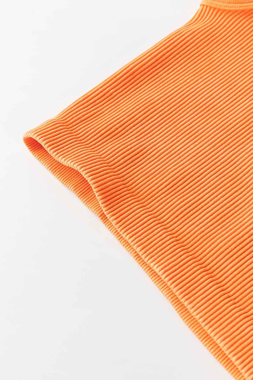 Top Corto Naranja Canalé Sin Costuras - Image 6