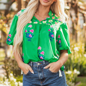 Blusa Verde Floral Manga Corta Escote con Abertura