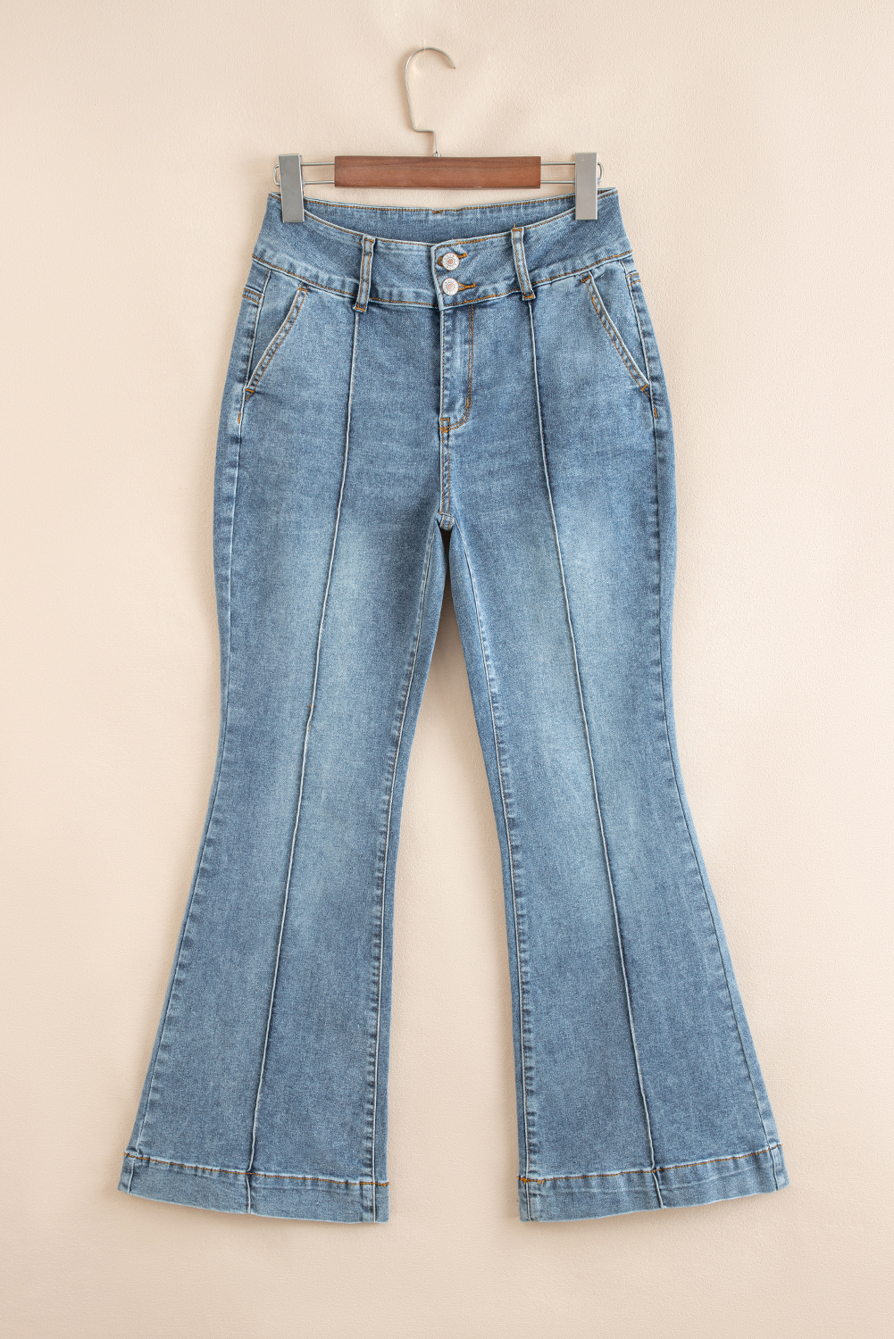 Jean Crepúsculo Azul 2 Botón Tiro Alto Vivo Ribete Bootcut - Image 4