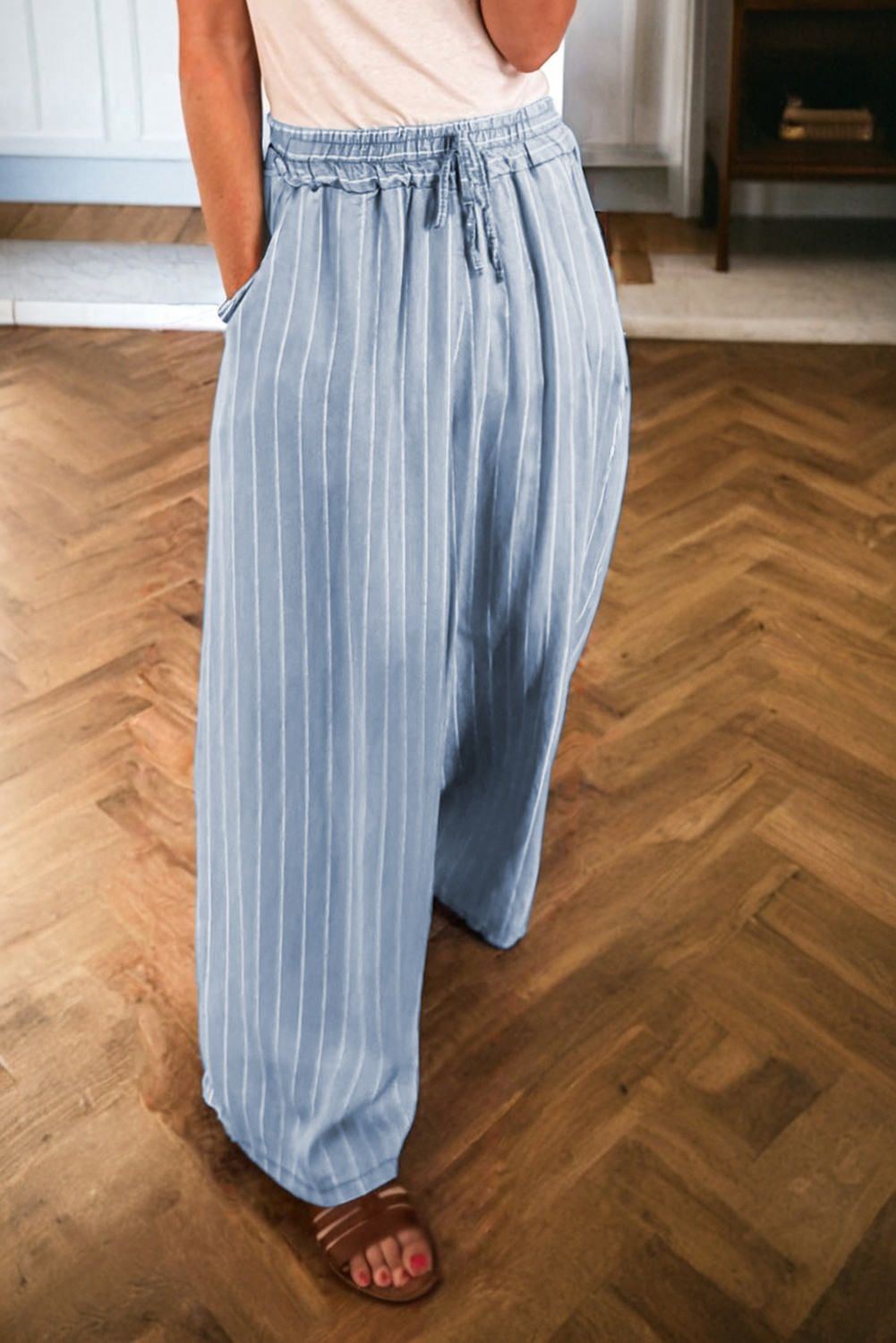 Pantalón Celeste Rayas Chambray Pierna Ancha Atado Elástico