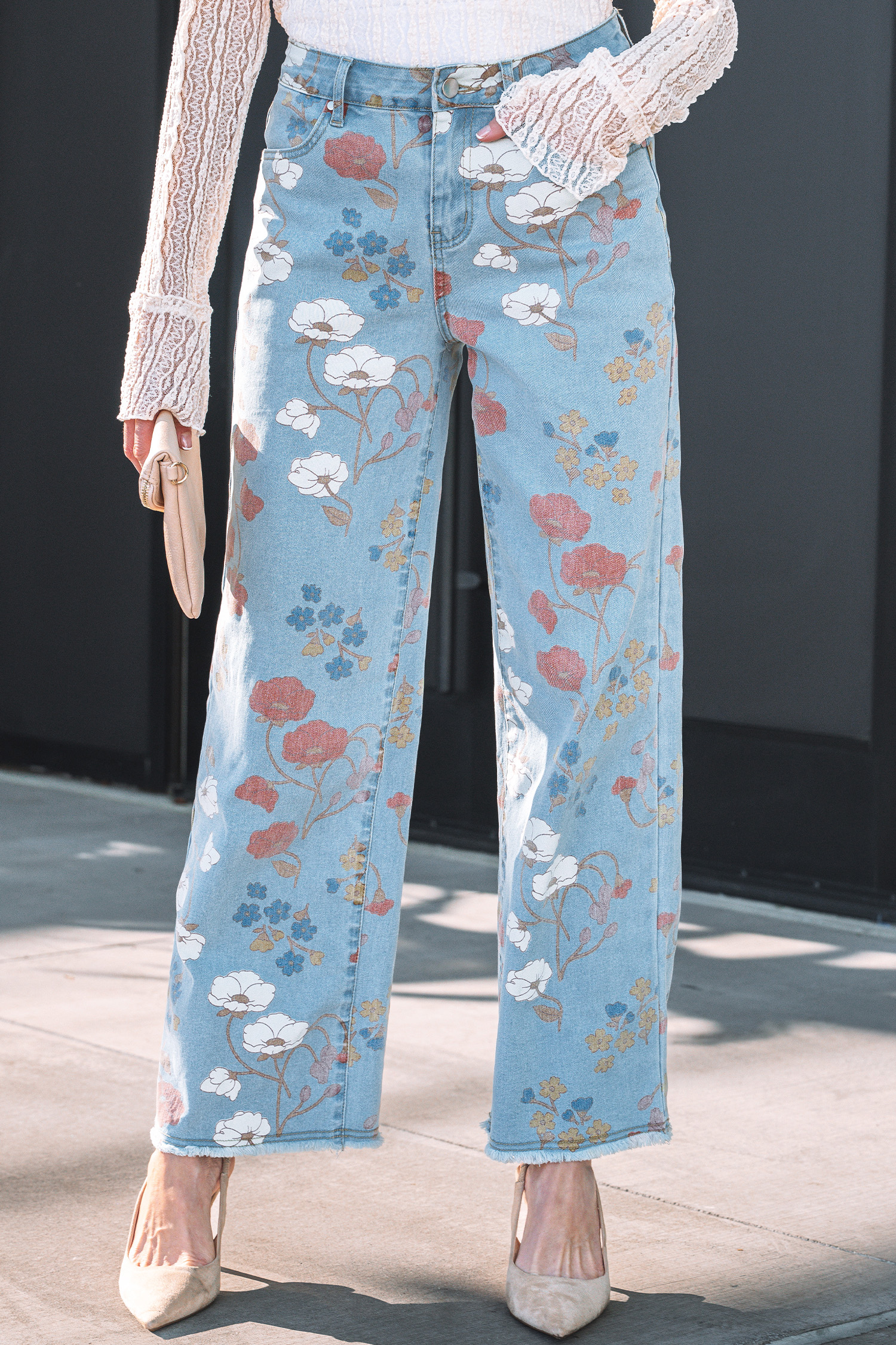 Jean Celeste Floral Estampado Crudo Ruedo Relajado