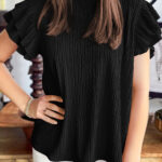 Blusa Negro Con Volados Manga Corta