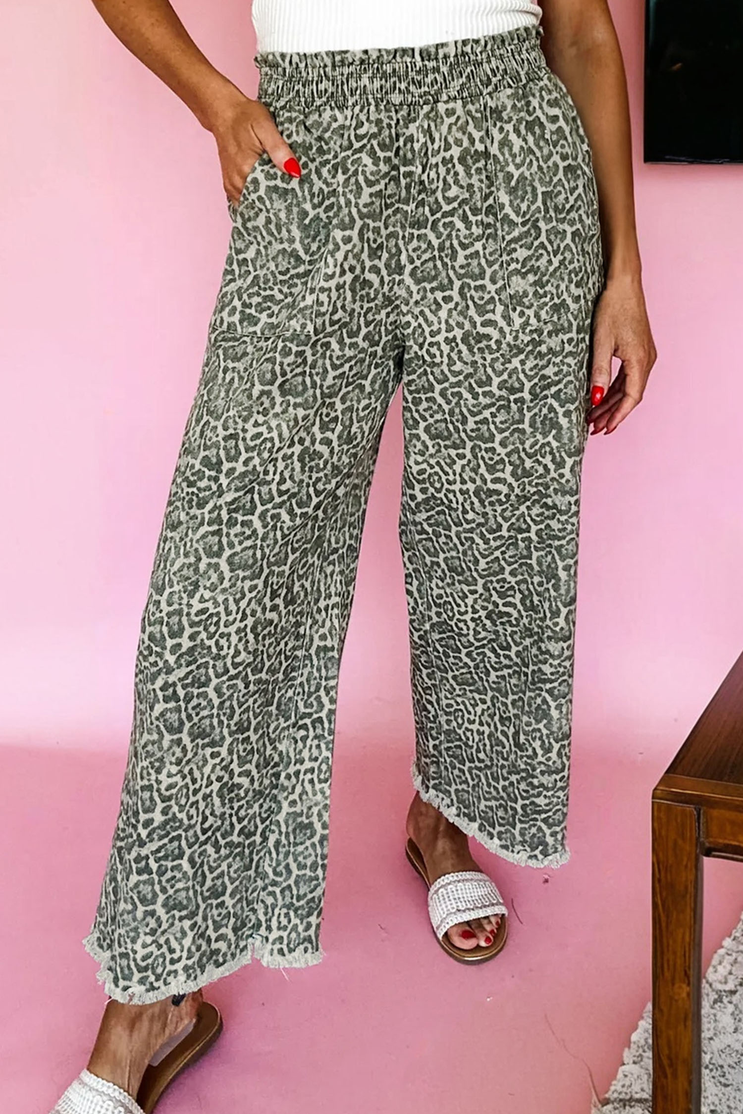 Jean Marrón Animal Print Leopardo Estampado Crudo Ruedo - Image 3