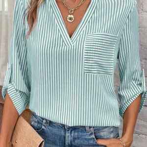 Camisa Verde a Rayas Escote V