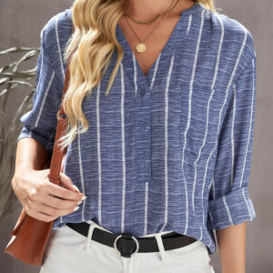 Blusa Azul Con Botones Suelta Escote V