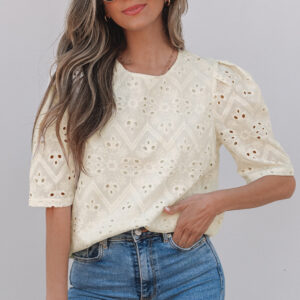Blusa Beige Bordado Manga Corta