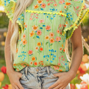Blusa Verde Con Volados Manga Corta