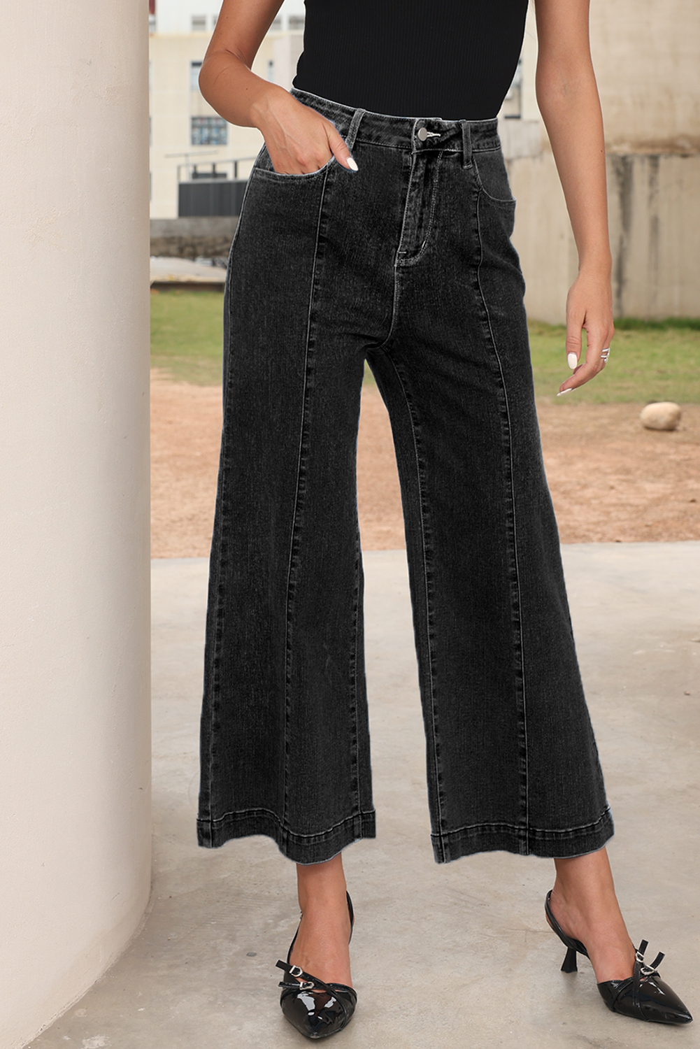 Jean Negro Liso Con Costura Detalle Oxford Al Tobillo - Image 5