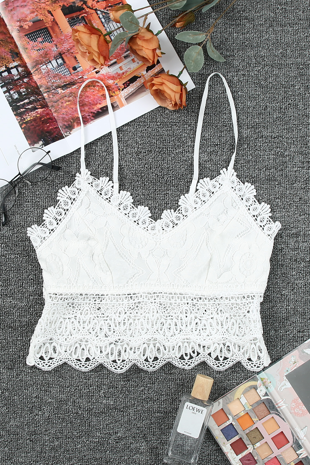 Top Corto Blanco Encaje Tipo Bralette - Image 4