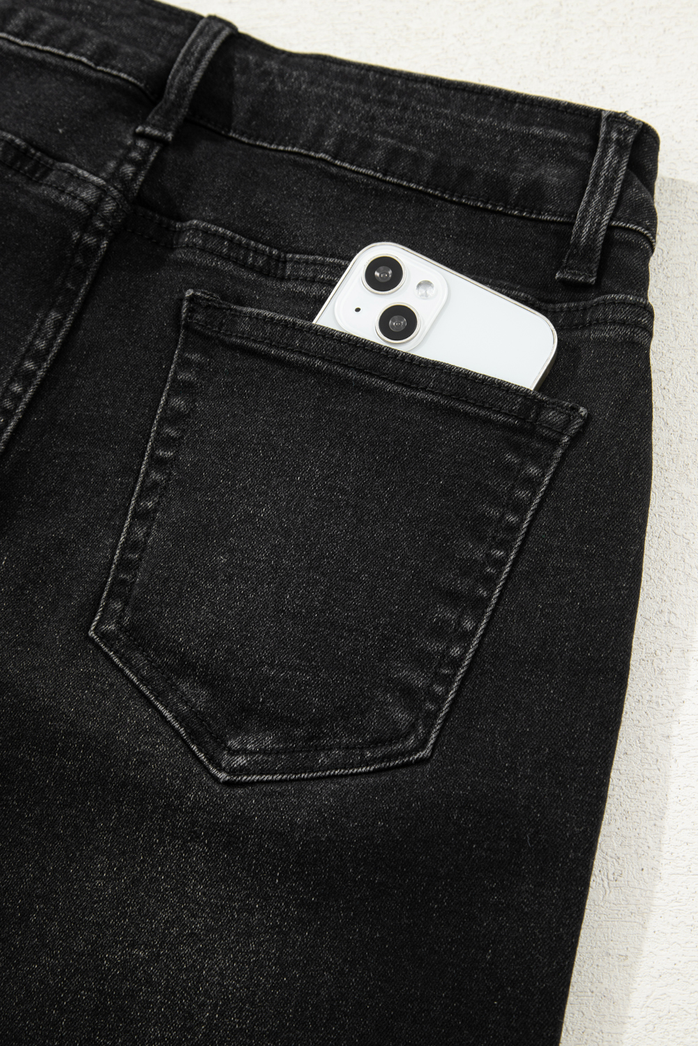 Jean Negro Crudo Ruedo Pierna Recta Suelto Tiro Alto - Image 6