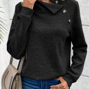 Buzo Negro Textura Cuello Alto