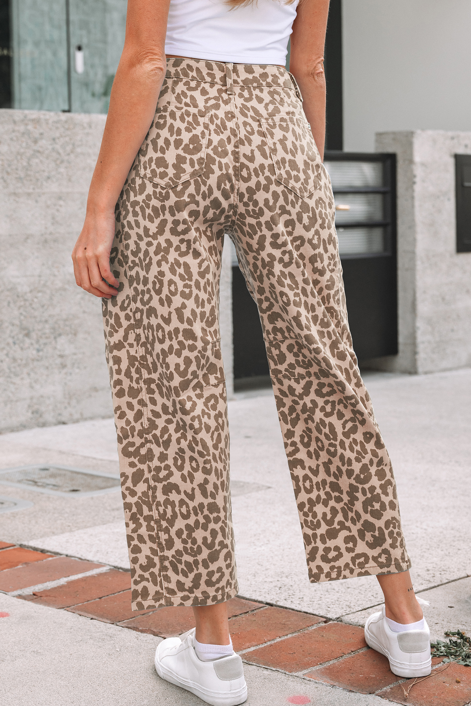 Jean Caqui Animal Print Leopardo Estampado Barrel Pierna - Image 2