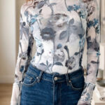 Top Azul Celeste Malla Cuello Alto