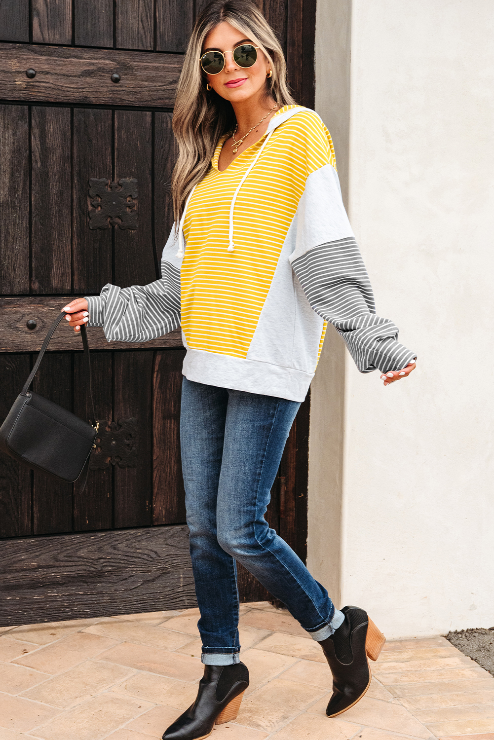 Hoodie Amarillo a Rayas Combinado Suelto Escote V - Image 5