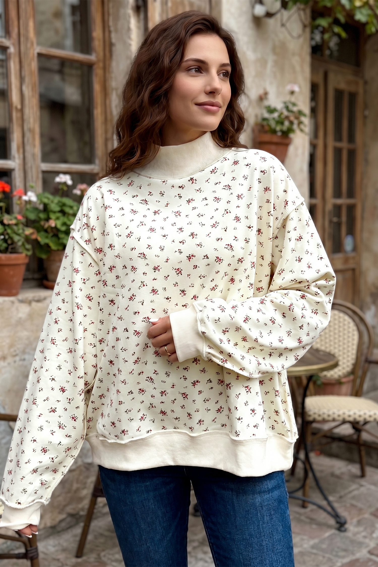 Buzo Beige Patchwork Holgado Cuello Alto