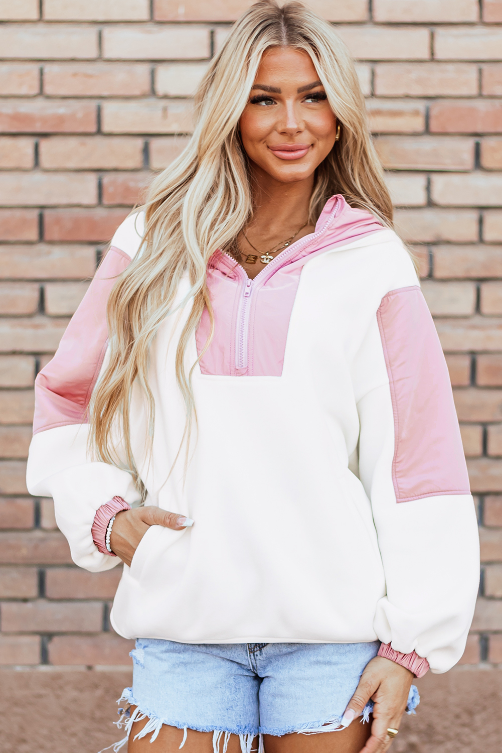 Hoodie Blanco Patchwork Oversize Con Cierre - Image 4