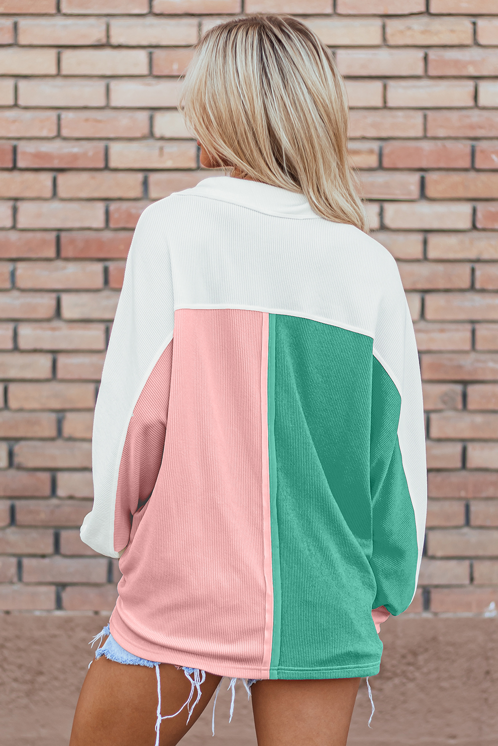 Buzo Rosa Combinado Oversize Con Cuello - Image 5