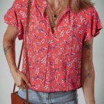 Blusa Rojo Floral Escote con Abertura