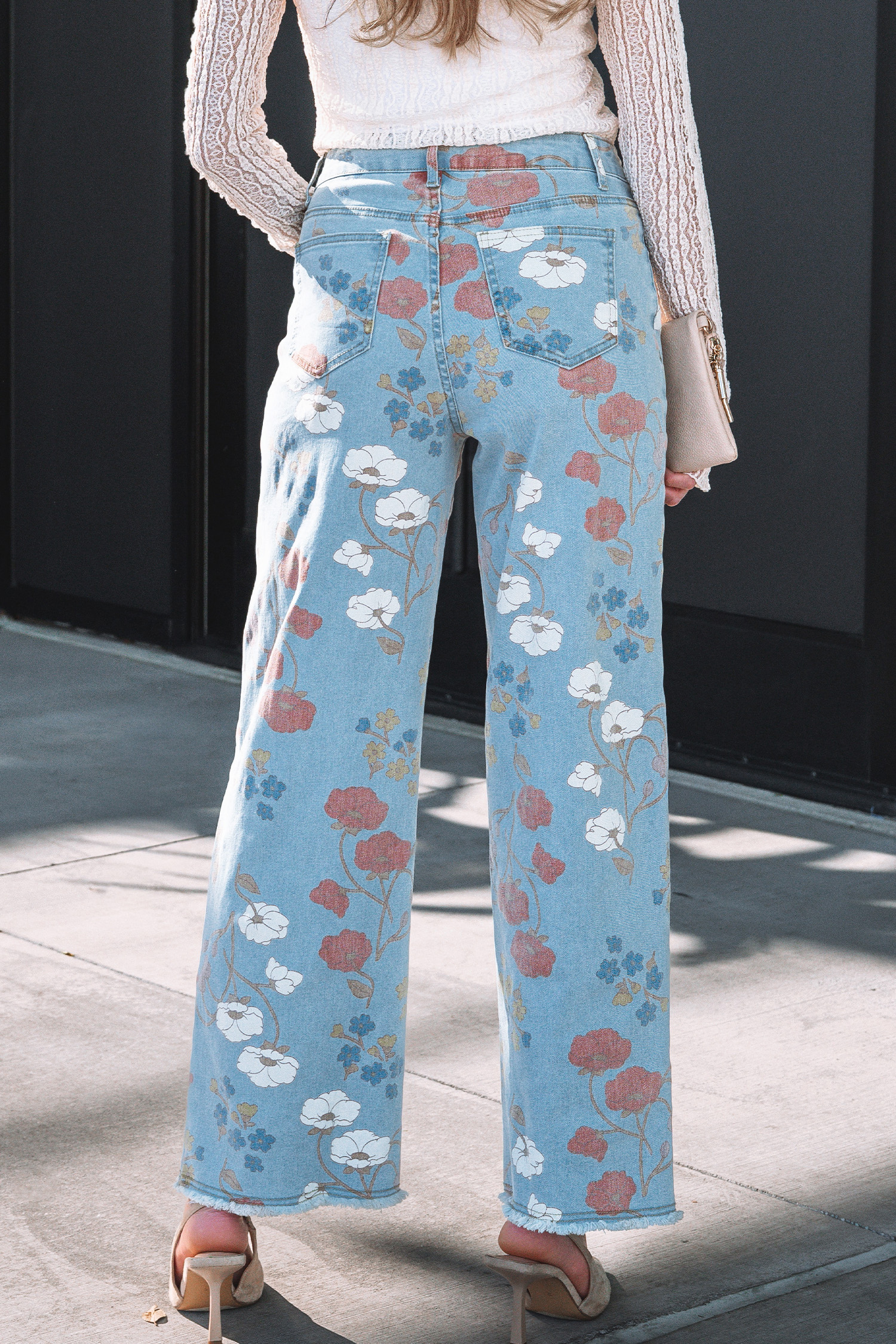 Jean Celeste Floral Estampado Crudo Ruedo Relajado - Image 2