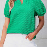 Blusa Verde Brillante Con Textura Manga Corta Escote V