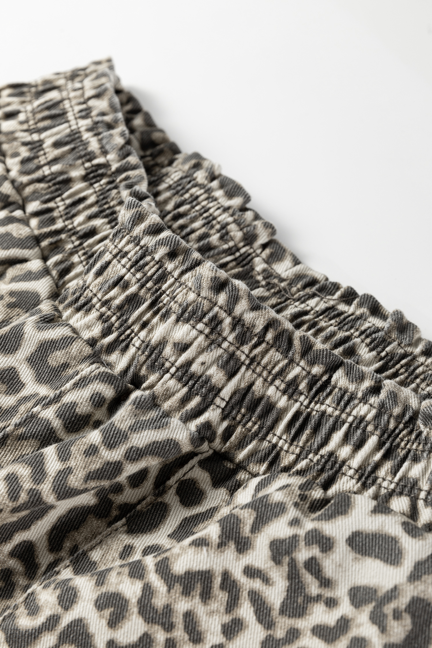 Jean Marrón Animal Print Leopardo Estampado Crudo Ruedo - Image 6