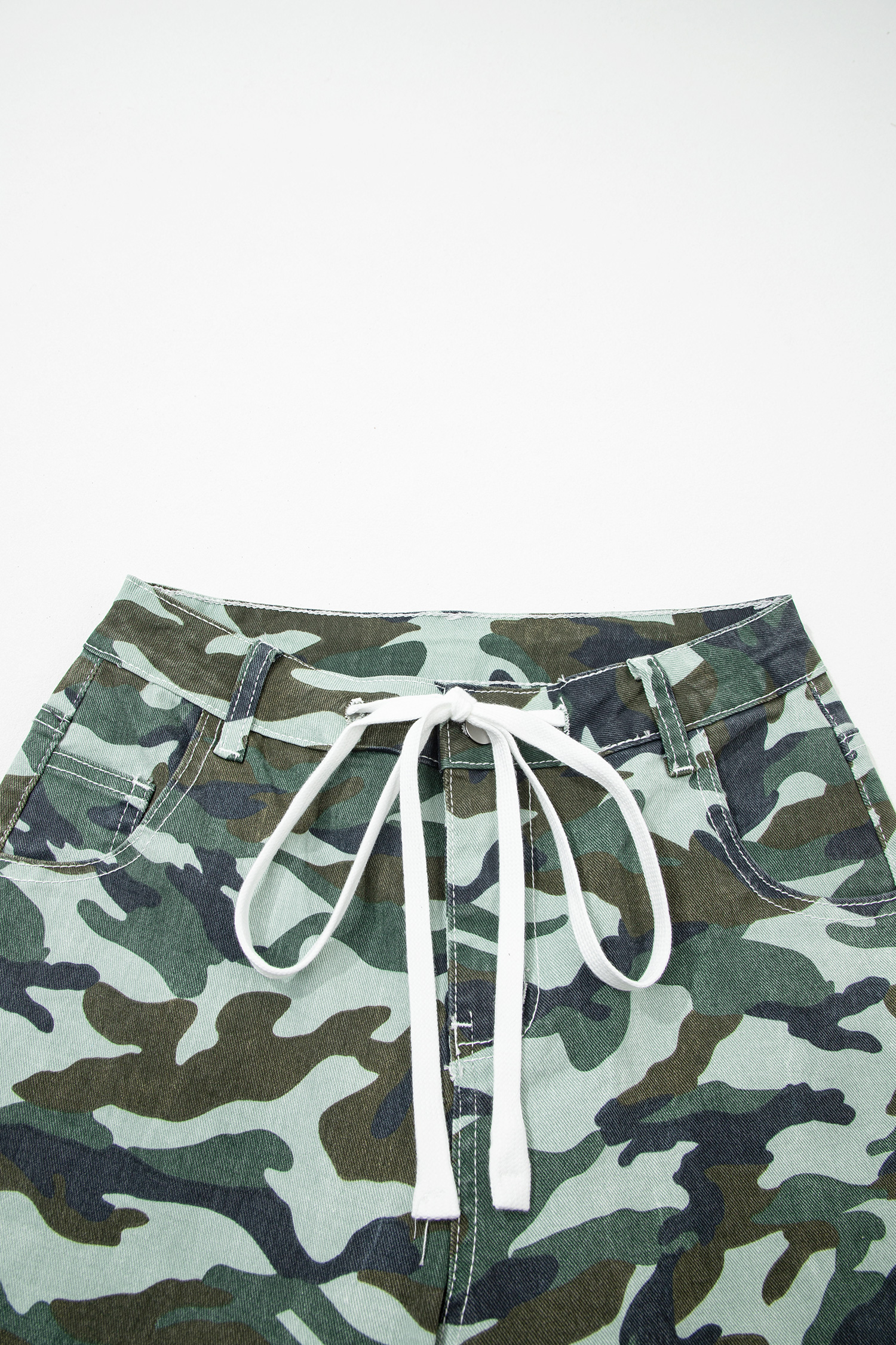 Jean Verde Camuflado Estampado Pierna Ancha Cordón - Image 5