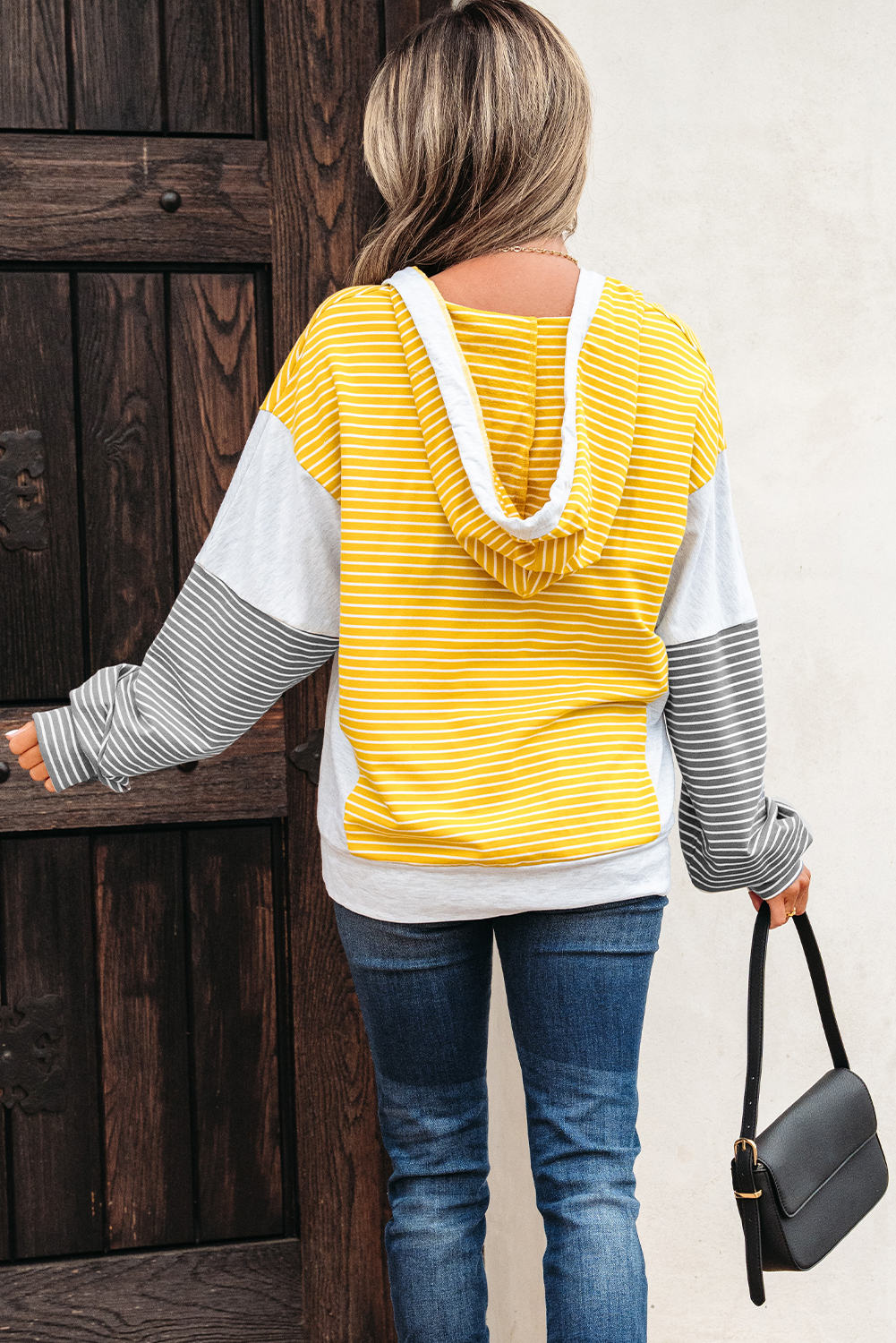 Hoodie Amarillo a Rayas Combinado Suelto Escote V - Image 2