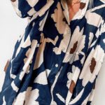 Blusa Celeste Con Botones Manga Abullonada
