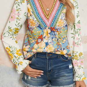 Blusa Azul Celeste Con Volados Manga Larga Escote V