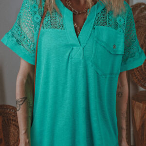 Blusa Verde Mar Encaje Manga Corta Escote con Abertura
