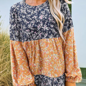 Blusa Azul Con Volados Cuello Redondo