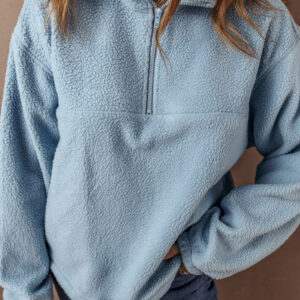 Buzo Celeste Frisado Con Cuello