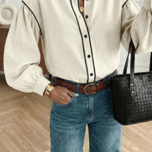 Camisa Beige Con Botones Manga Abullonada