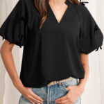 Blusa Negro Manga Abullonada Escote con Abertura