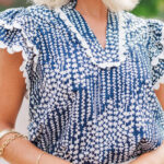 Blusa Azul Celeste Estampado Abstracto Manga Volado Escote V